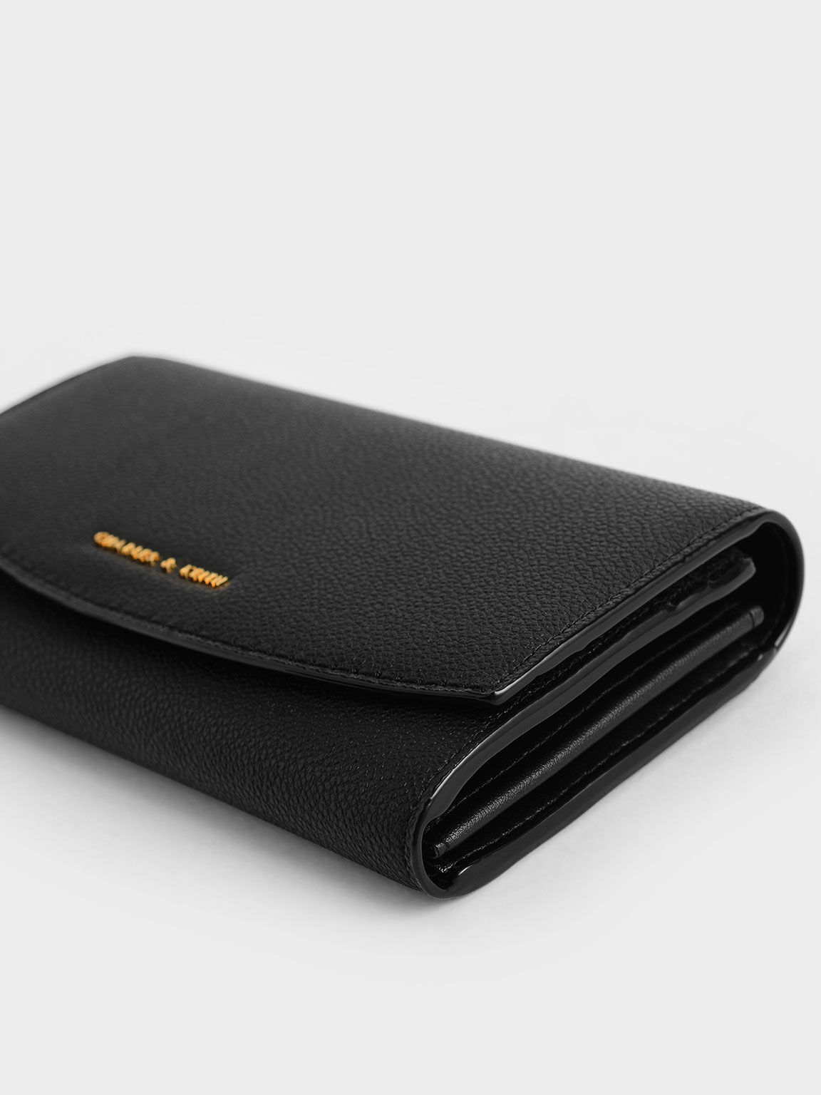 Charles and keith wallet black deals