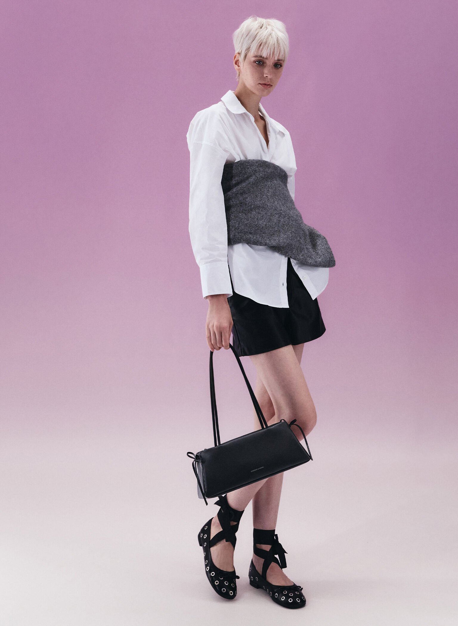 Hazel Bow Elongated Trapeze Shoulder Bag, Noir, hi-res