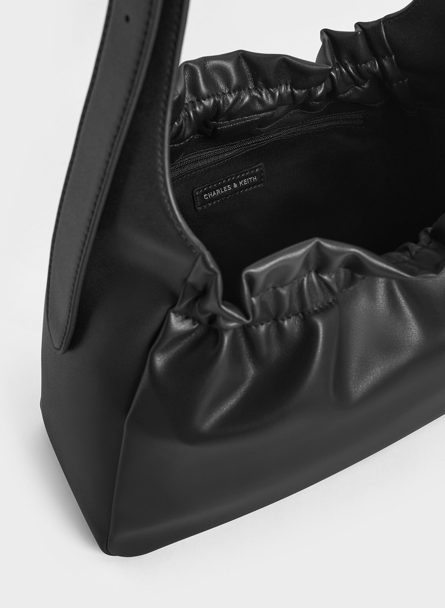 Brigette Ruched Shoulder Bag, Noir, hi-res