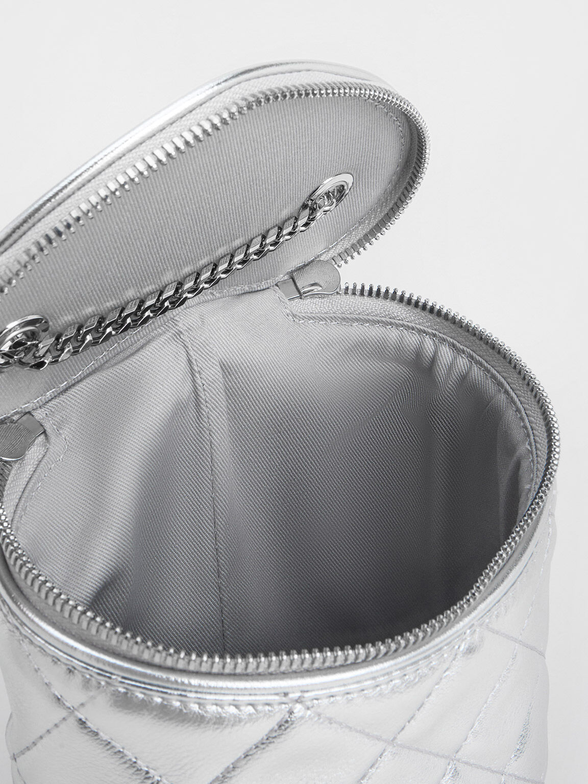 Silver quilted new arrivals bag