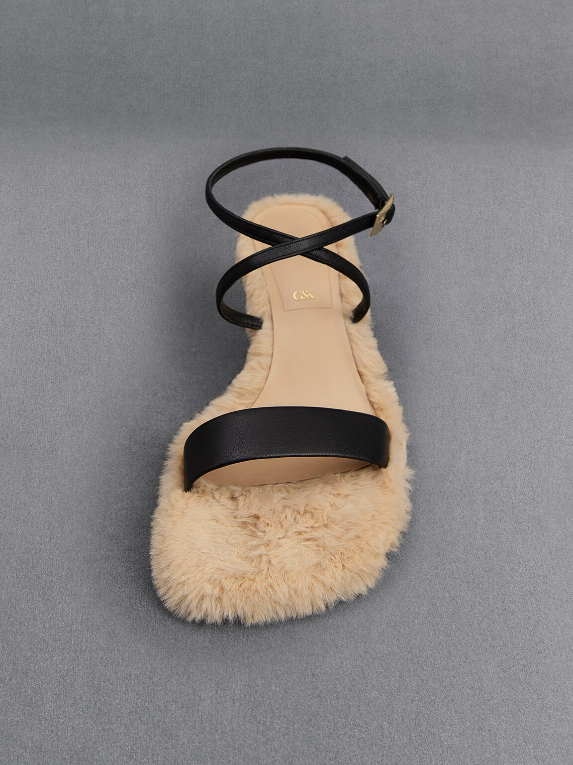 Ugg fluff springs 2025 sandals
