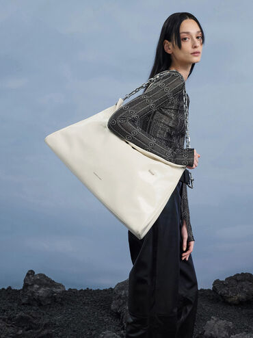 Andromeda Chunky-Chain Trapeze XL Tote Bag, Cream, hi-res
