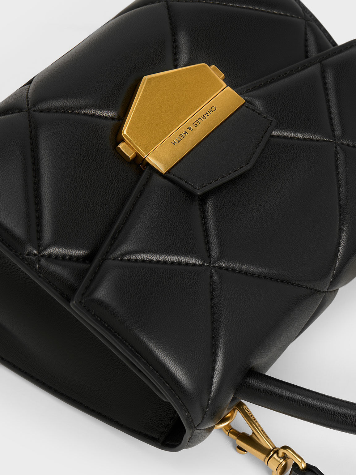 Charles & keith quilted bag outlet