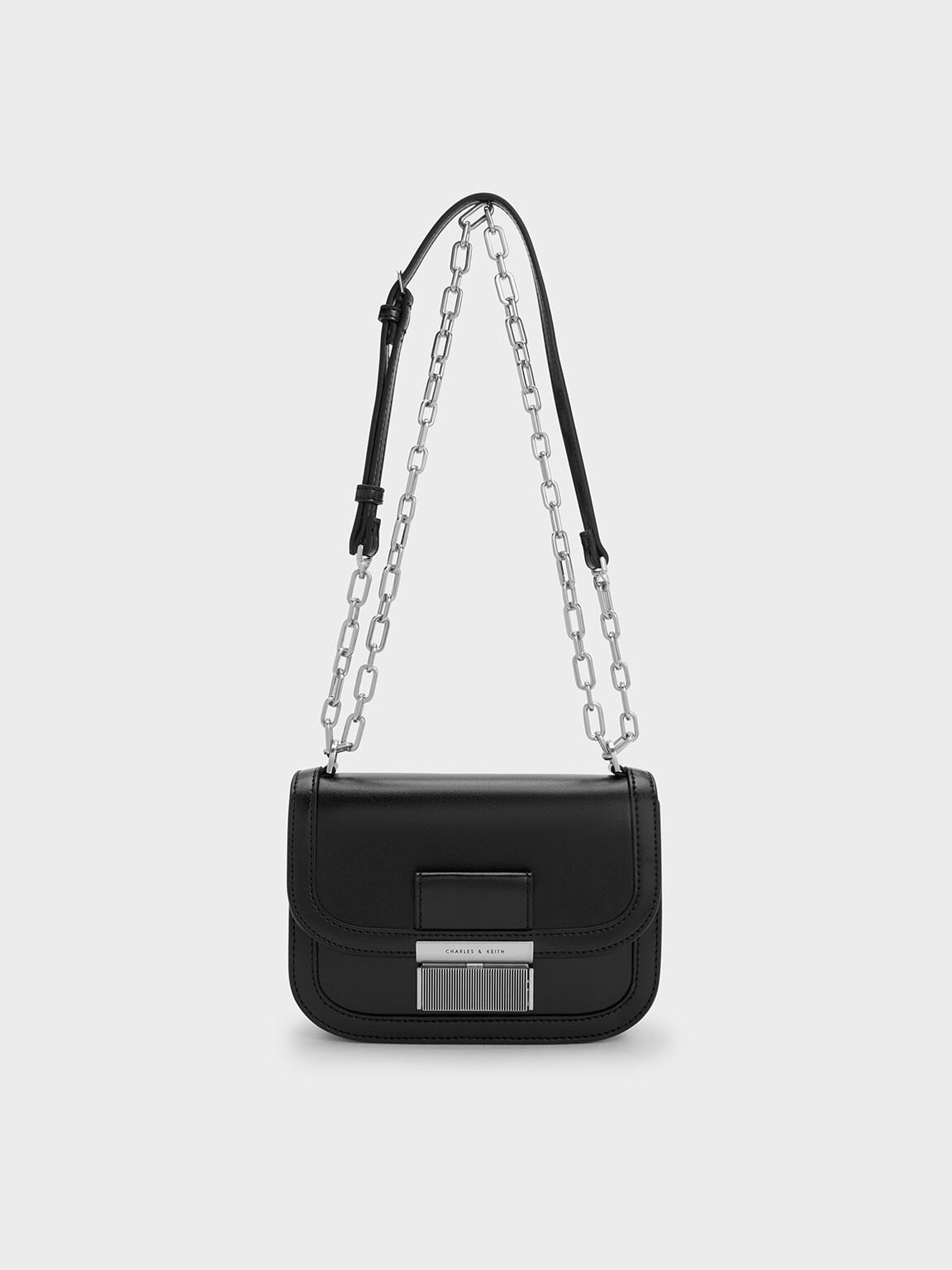 Black chain strap bag shop