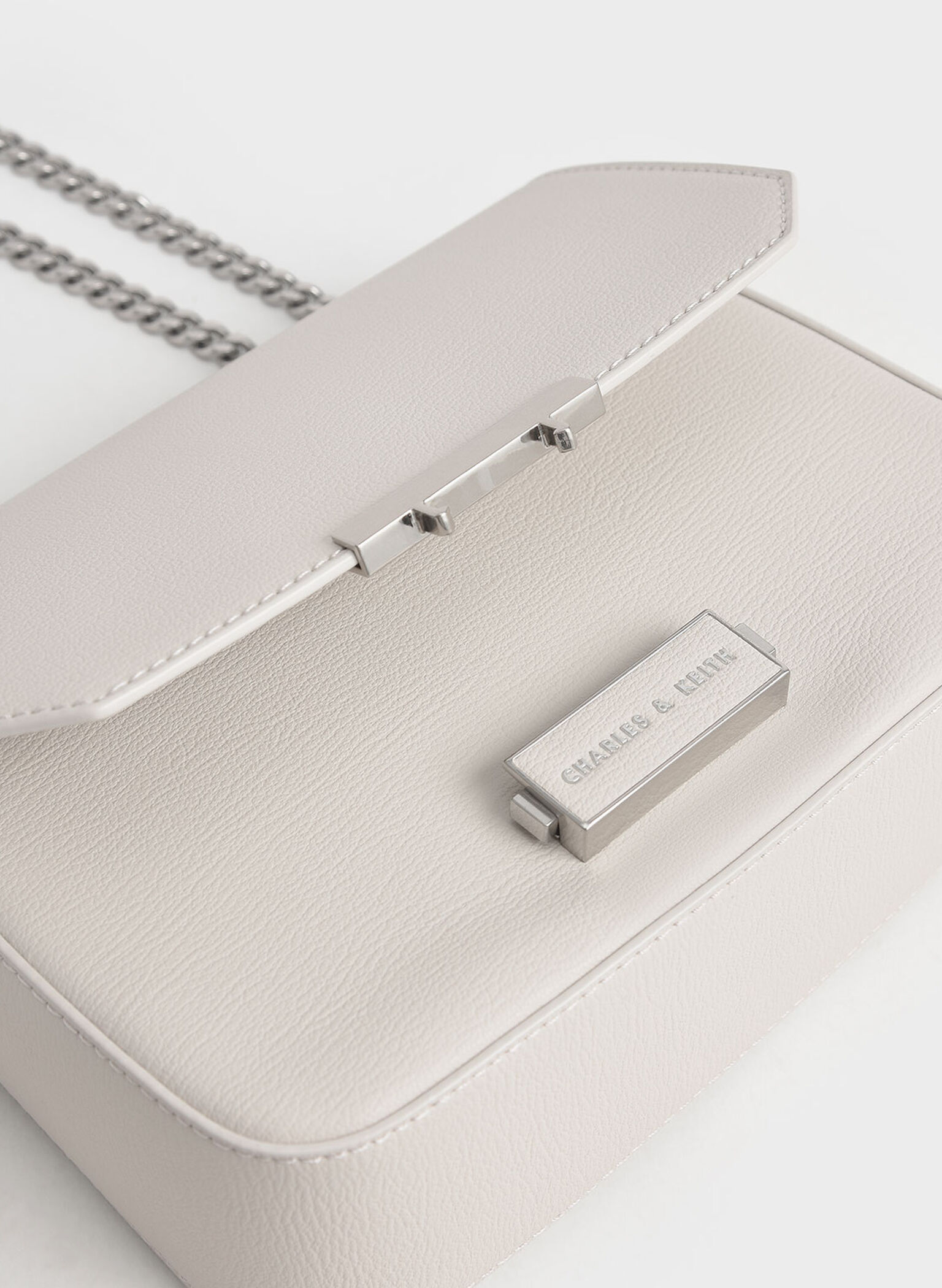 Chain Strap Shoulder Bag, Light Grey, hi-res