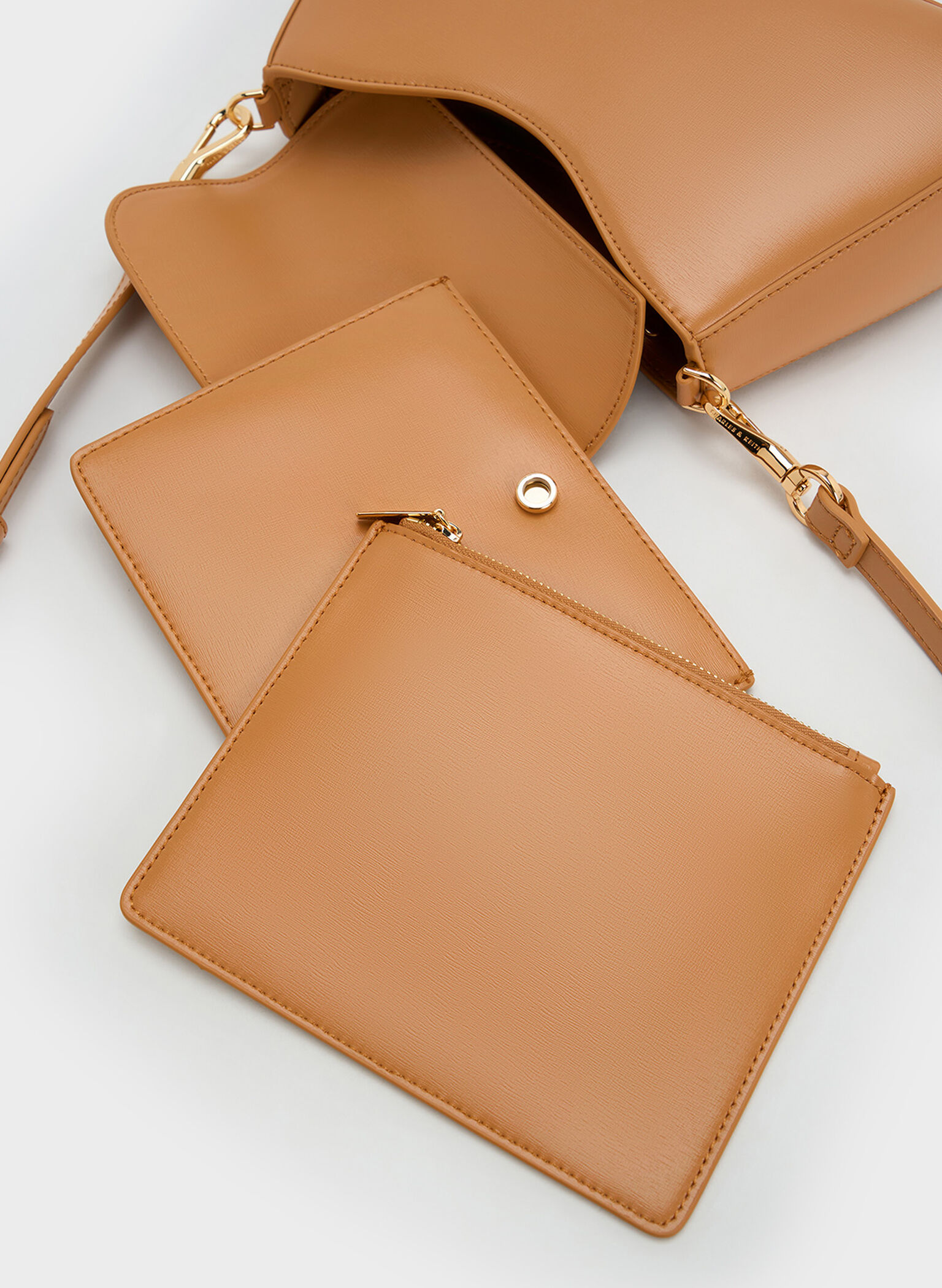 Sybill Trapeze Chain-Handle Bag, Toffee, hi-res