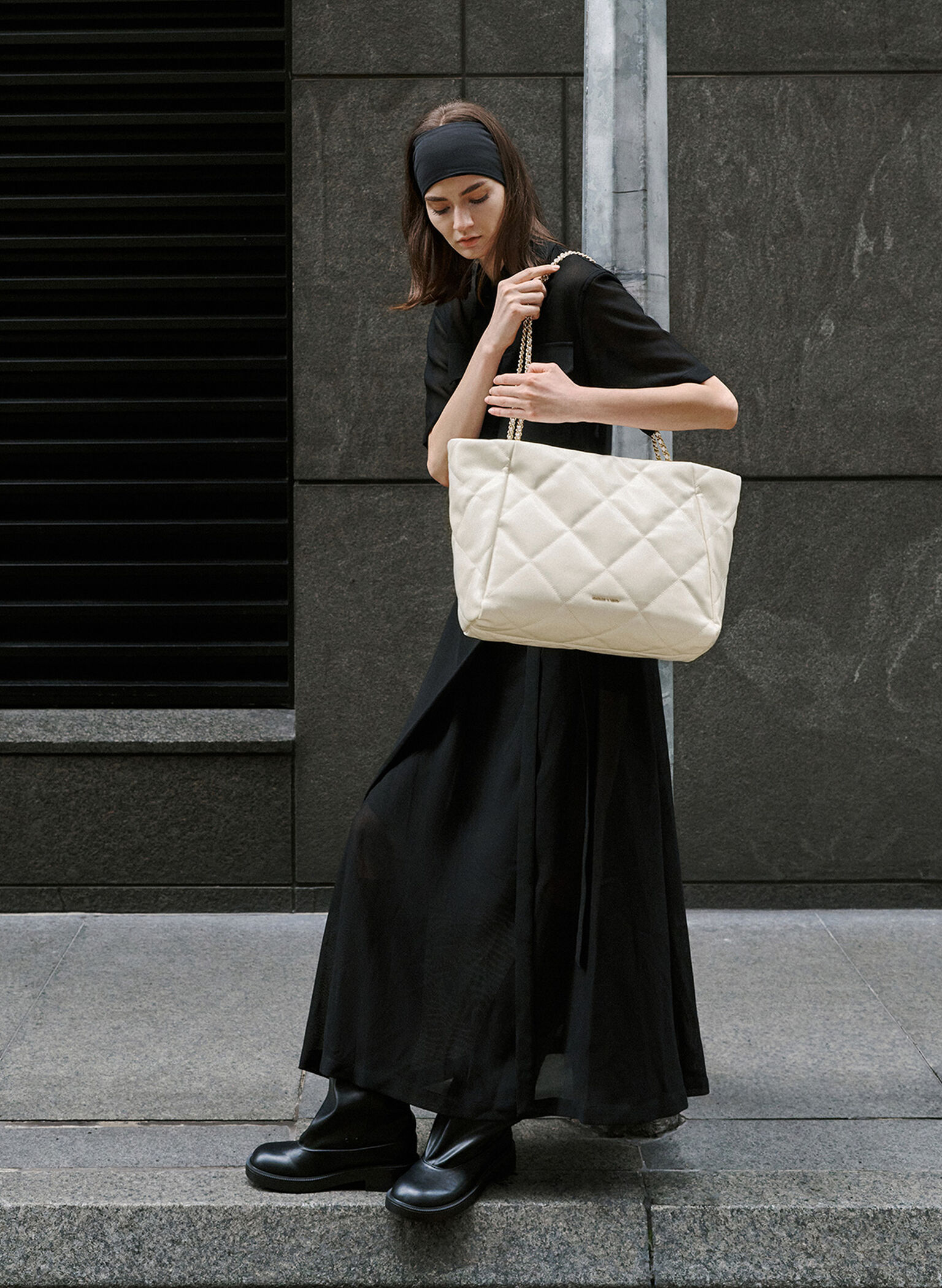 Apfra Quilted Chain-Handle Tote Bag, Cream, hi-res