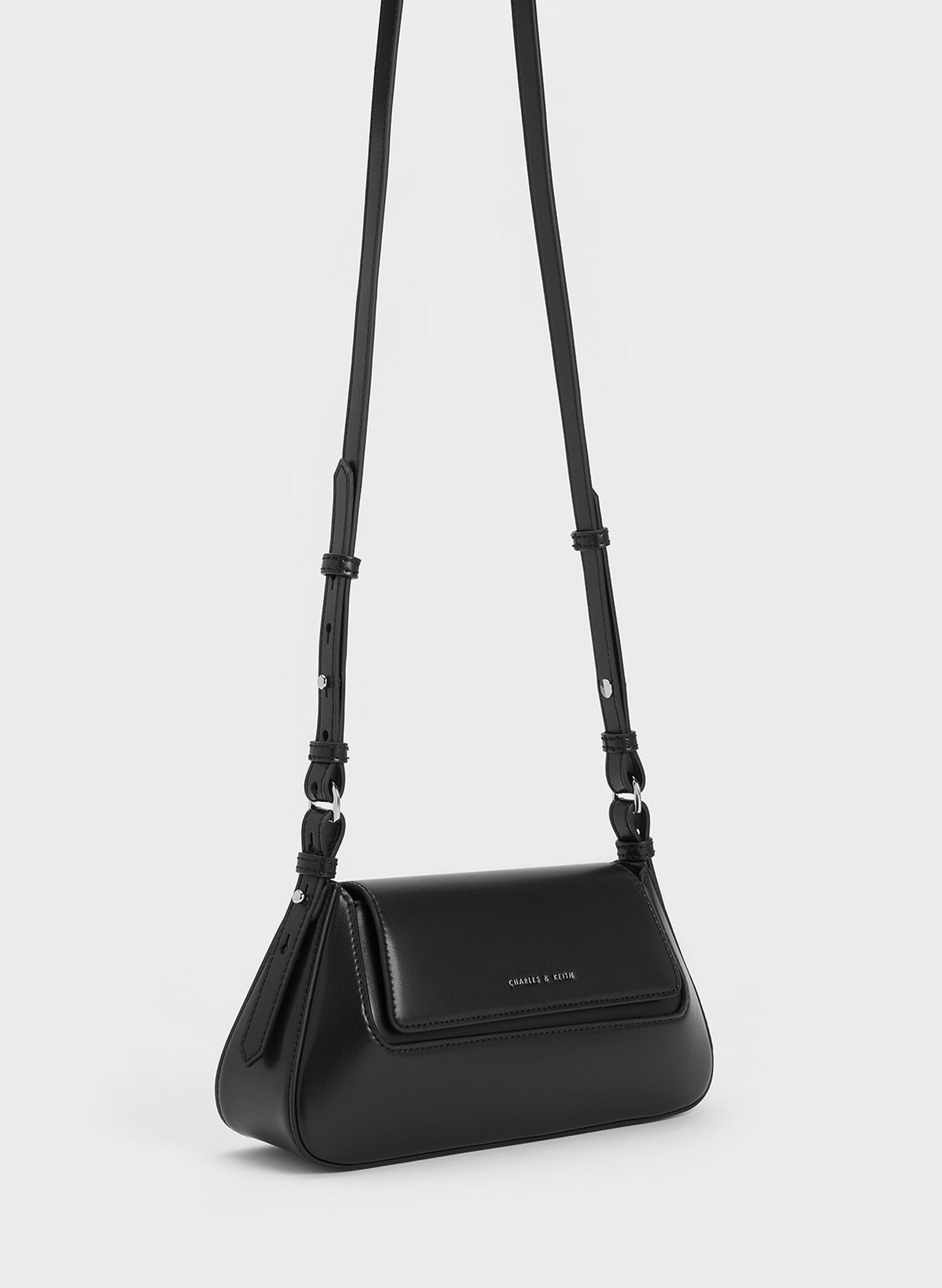 Olivia Trapeze Shoulder Bag, Noir, hi-res
