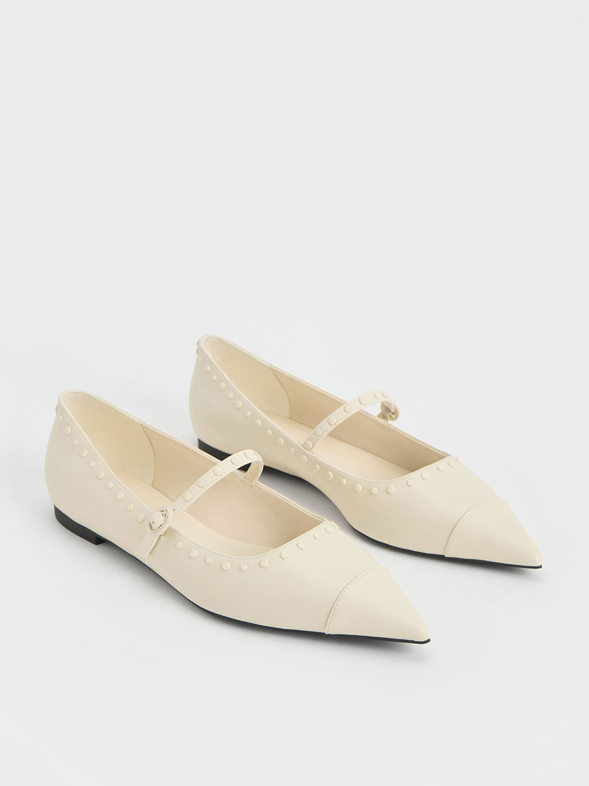 Studded flat shoes 2025