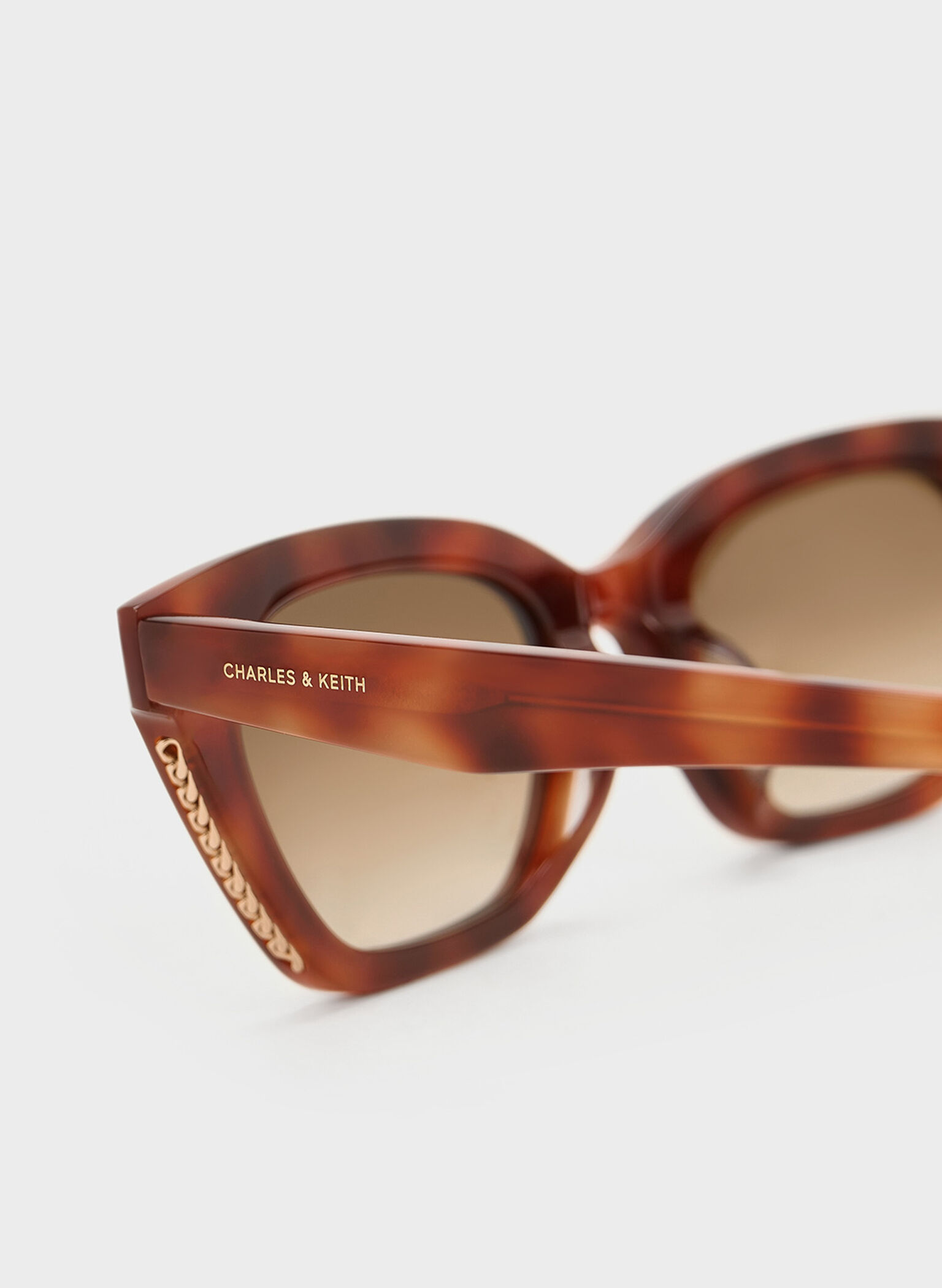 Vesta Tortoiseshell Angular Cat-Eye Sunglasses, T. Shell, hi-res