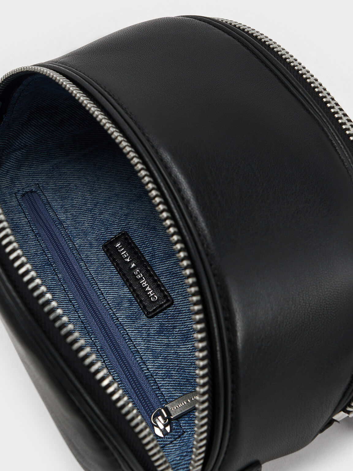 Saskia Multi Zip Crossbody Bag Noir