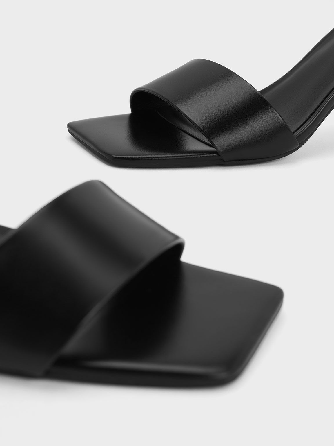 Black slide sandals cheap heel