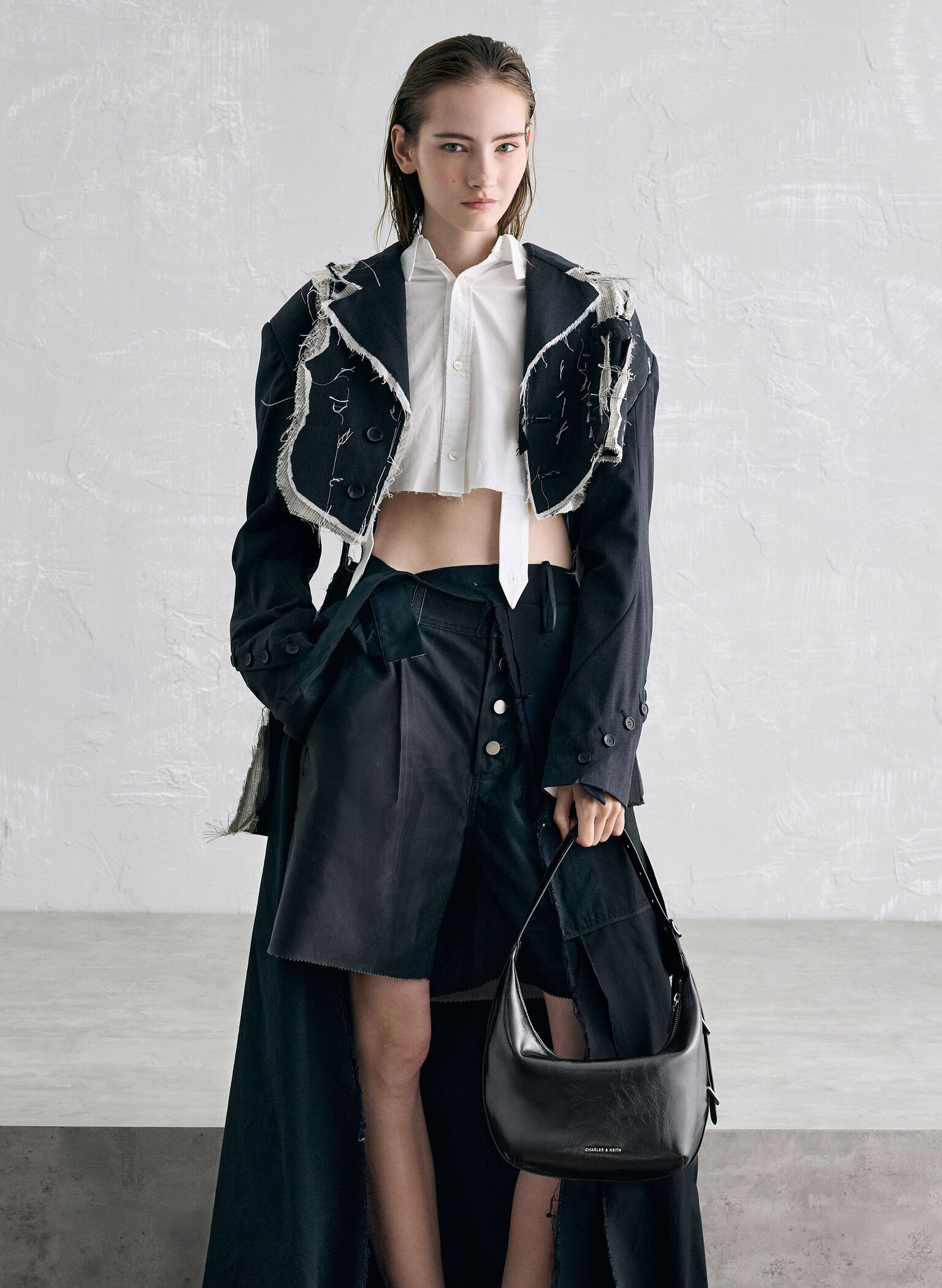 Bryna Curved Hobo Bag, Noir, hi-res