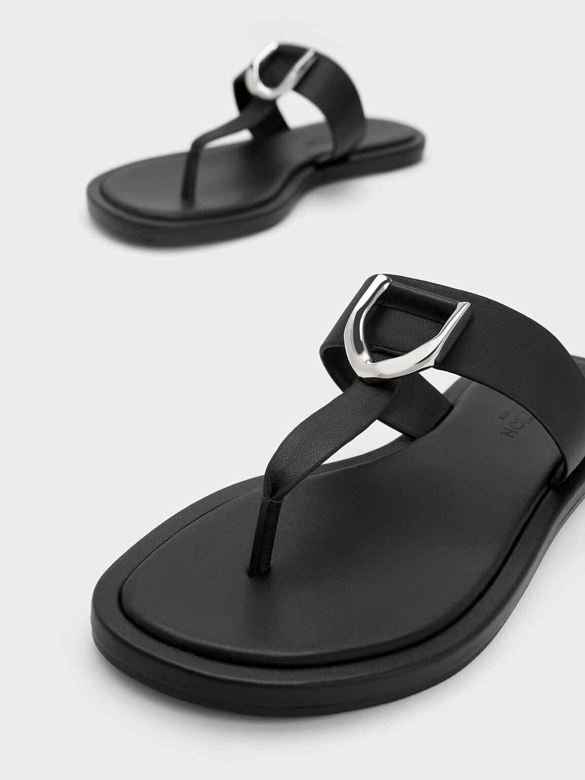 Mens white clearance leather thong sandals