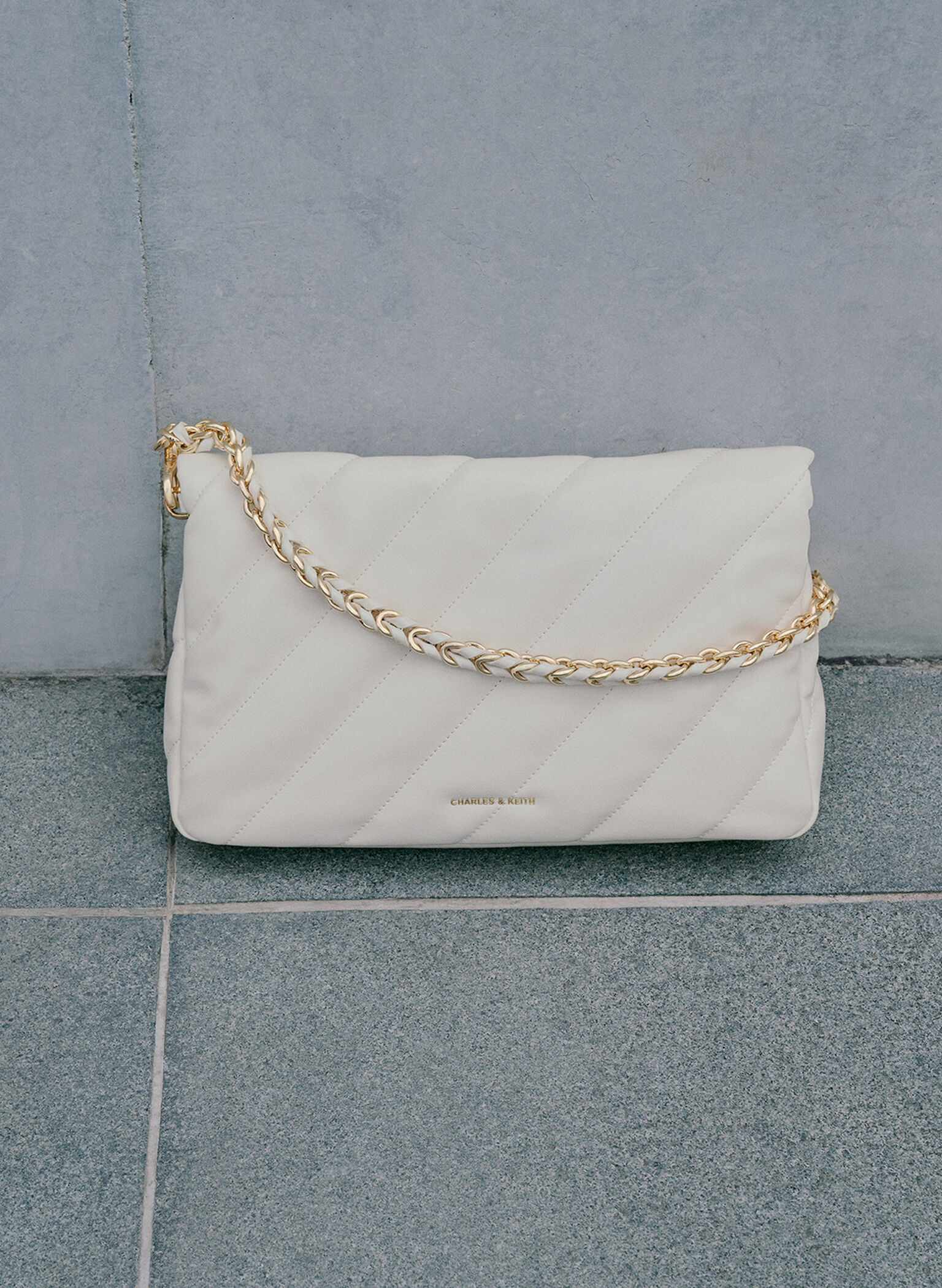 Fawn Panelled Chain-Handle Shoulder Bag, Cream, hi-res