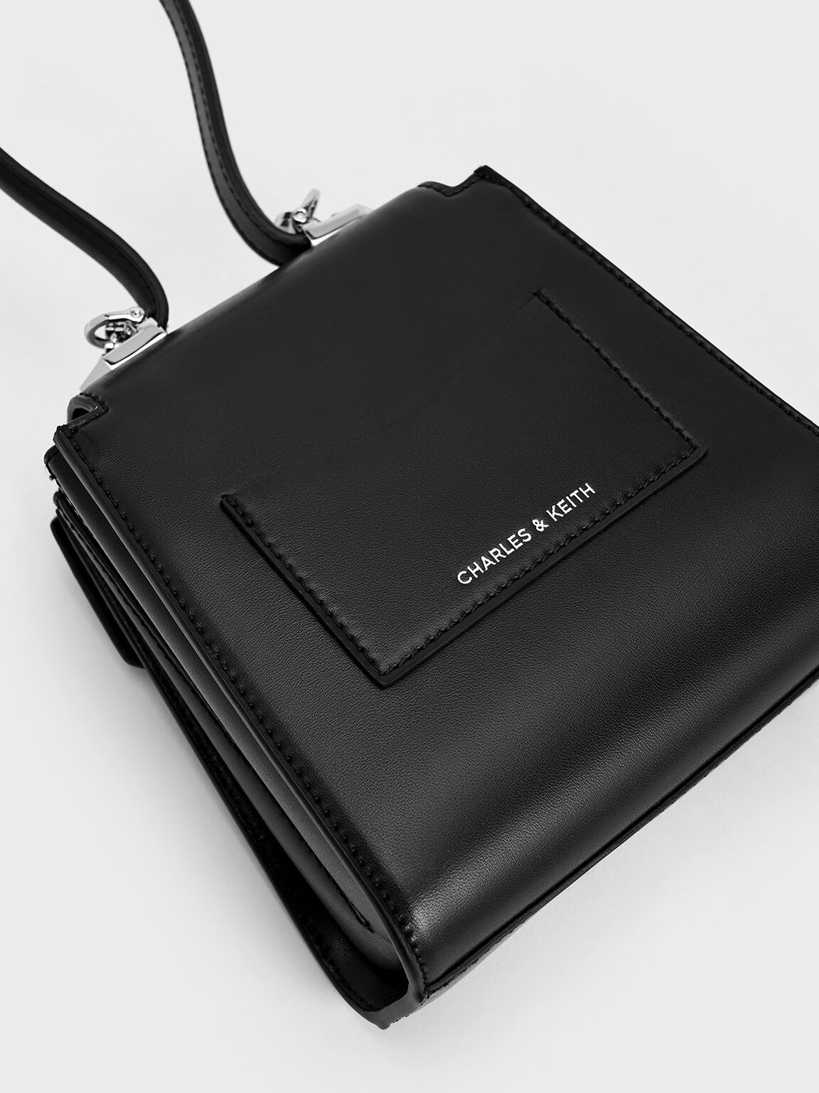 Charles and keith nylon strap 2025