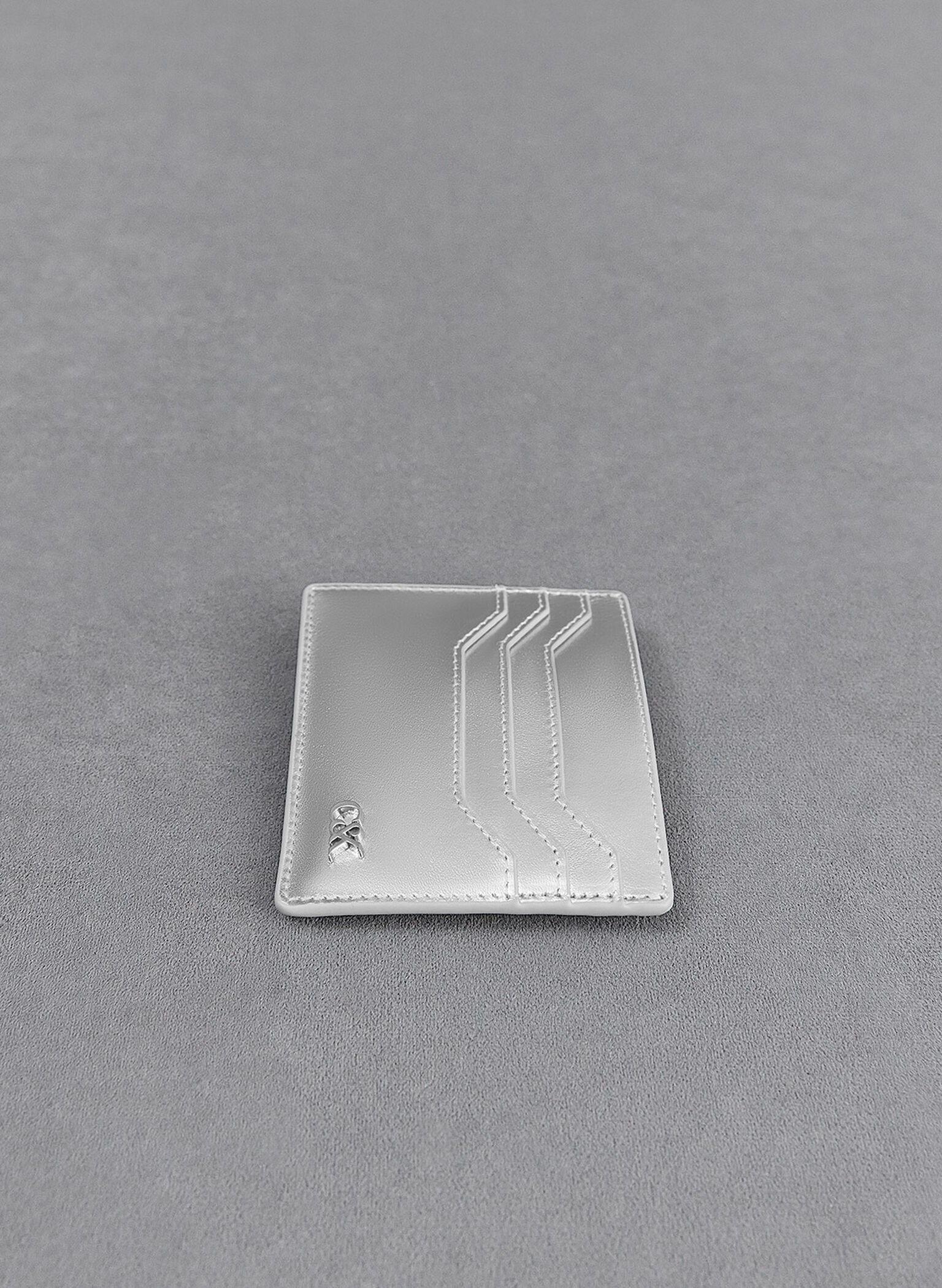 Carli Metallic Leather Multi-Slot Card Holder, Silver, hi-res