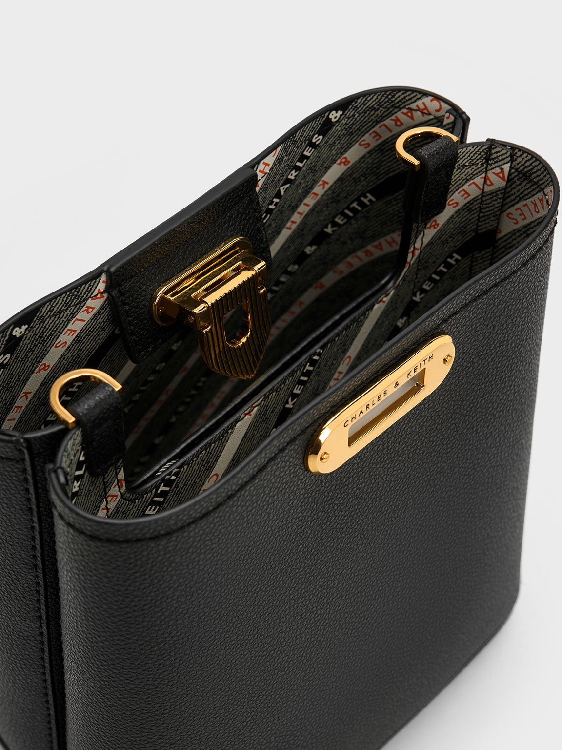 Charles and keith wristlet bucket bag discount