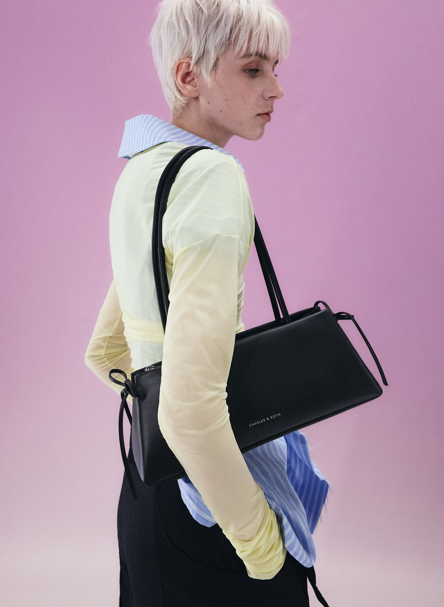 Hazel Bow Elongated Trapeze Shoulder Bag, Noir, hi-res