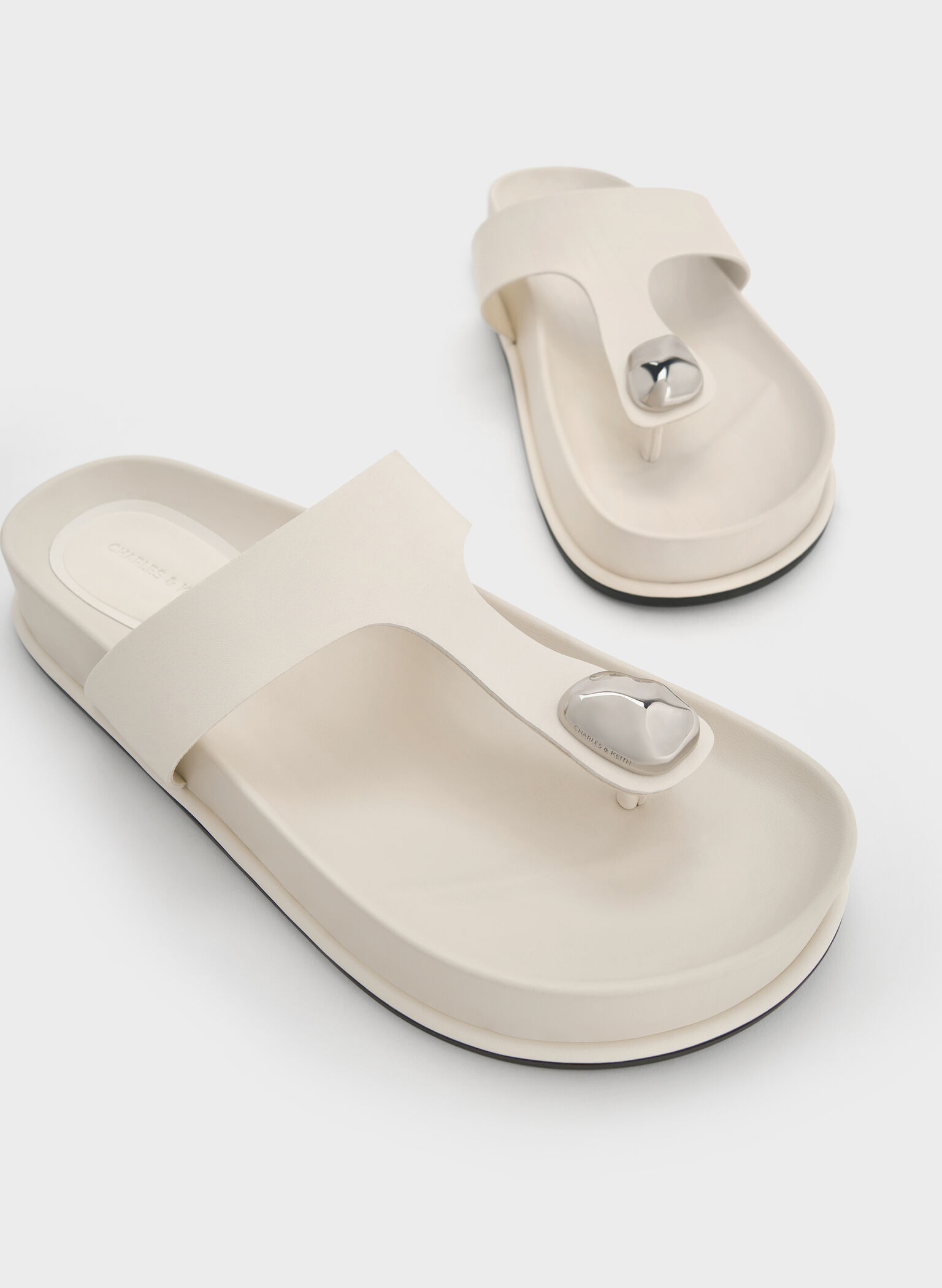 Sculpted-Accent Flatform Thong Sandals, Chalk, hi-res