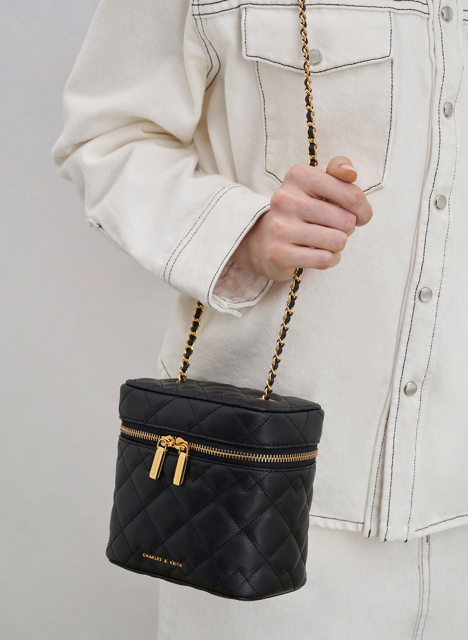 Nezu Quilted Boxy Bag, Black, hi-res