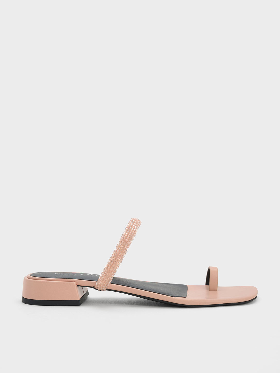 Beaded toe sandals discount