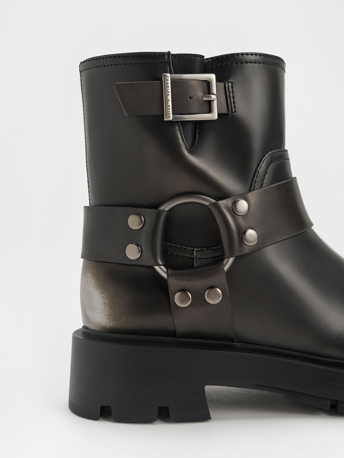 Silver buckle boots shop