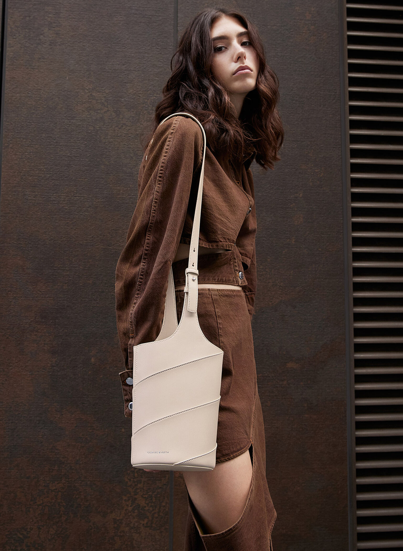 Trin Cylindrical Bucket Bag, Oat, hi-res