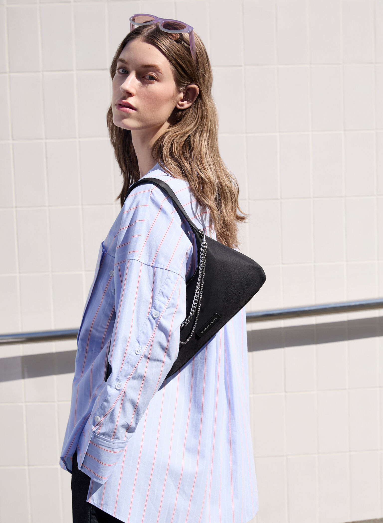 Nylon Chain-Link Trapeze Shoulder Bag, Noir, hi-res