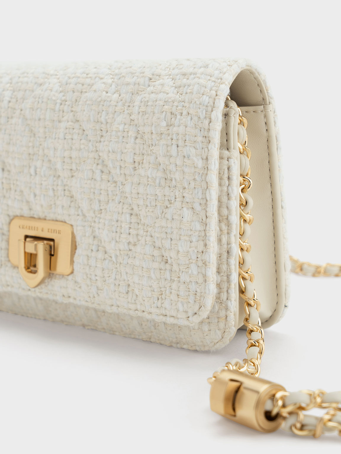 Charles and keith clutch online top