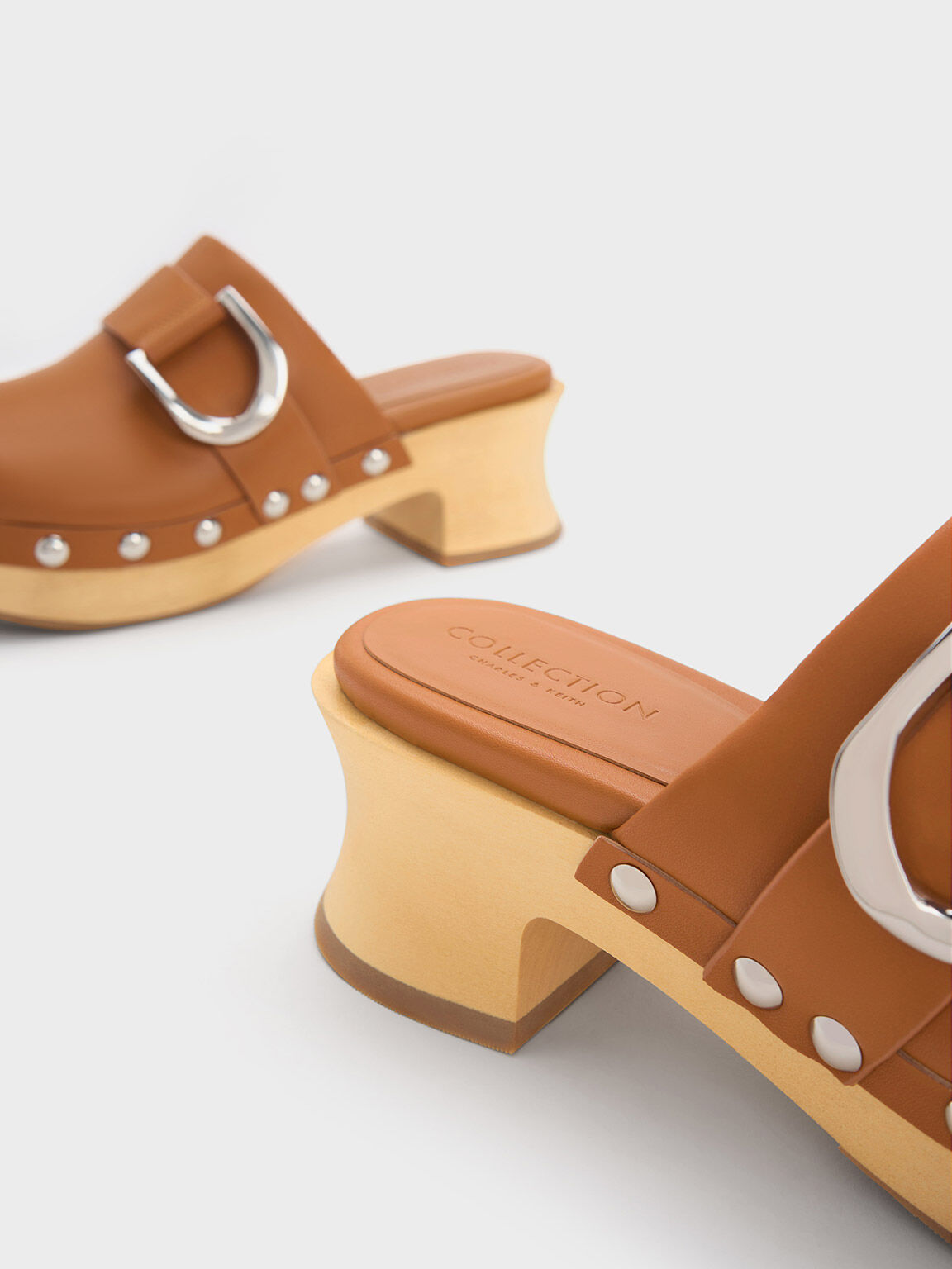 Gabine Studded Leather Clogs Brown