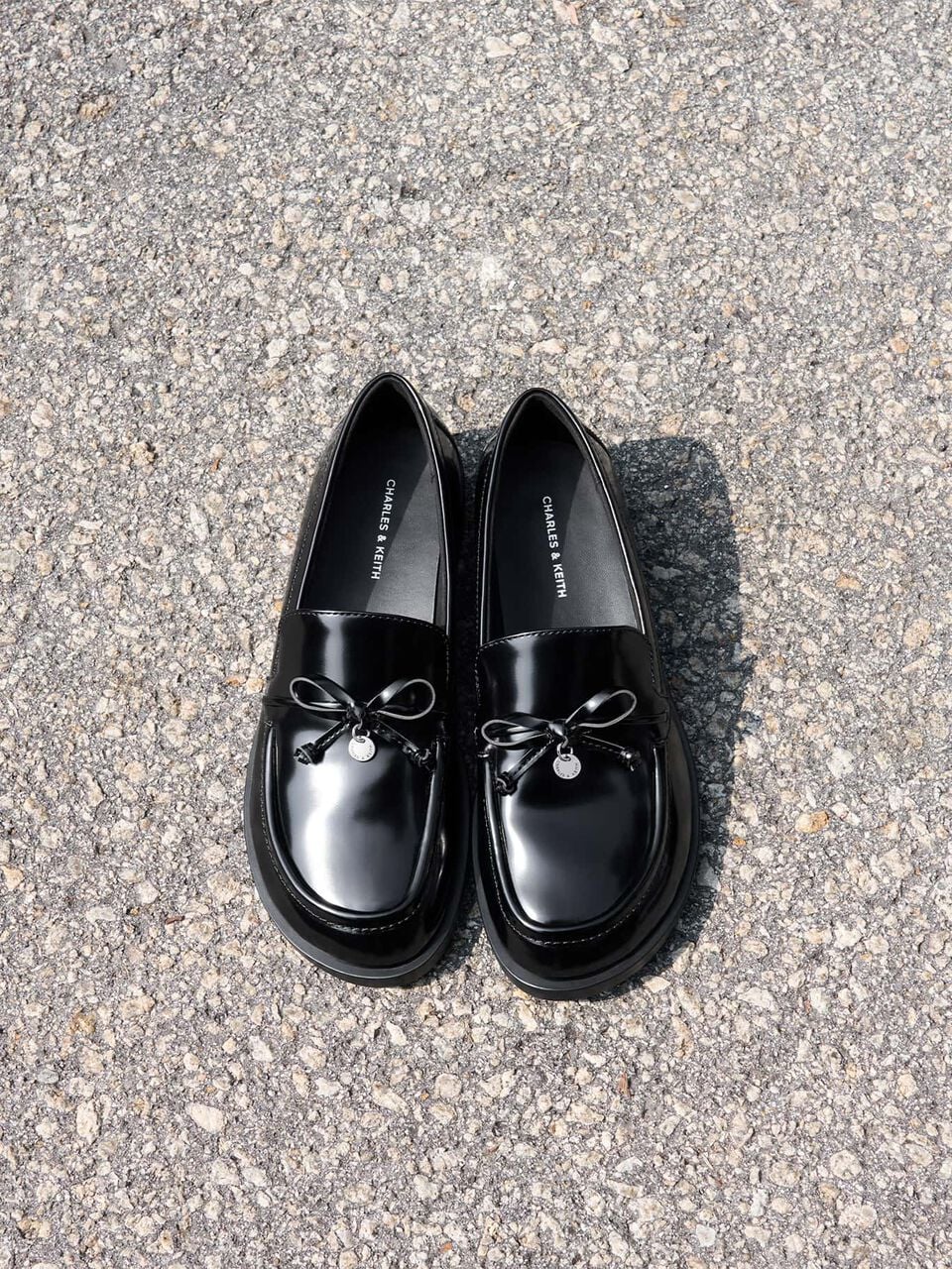 Black Box Circle-Charm Bow Loafers - CHARLES & KEITH