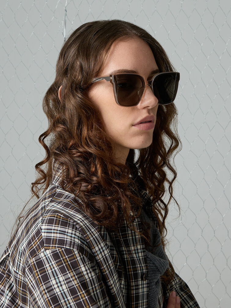 Freya Square Thick-Frame Sunglasses, Beige, hi-res