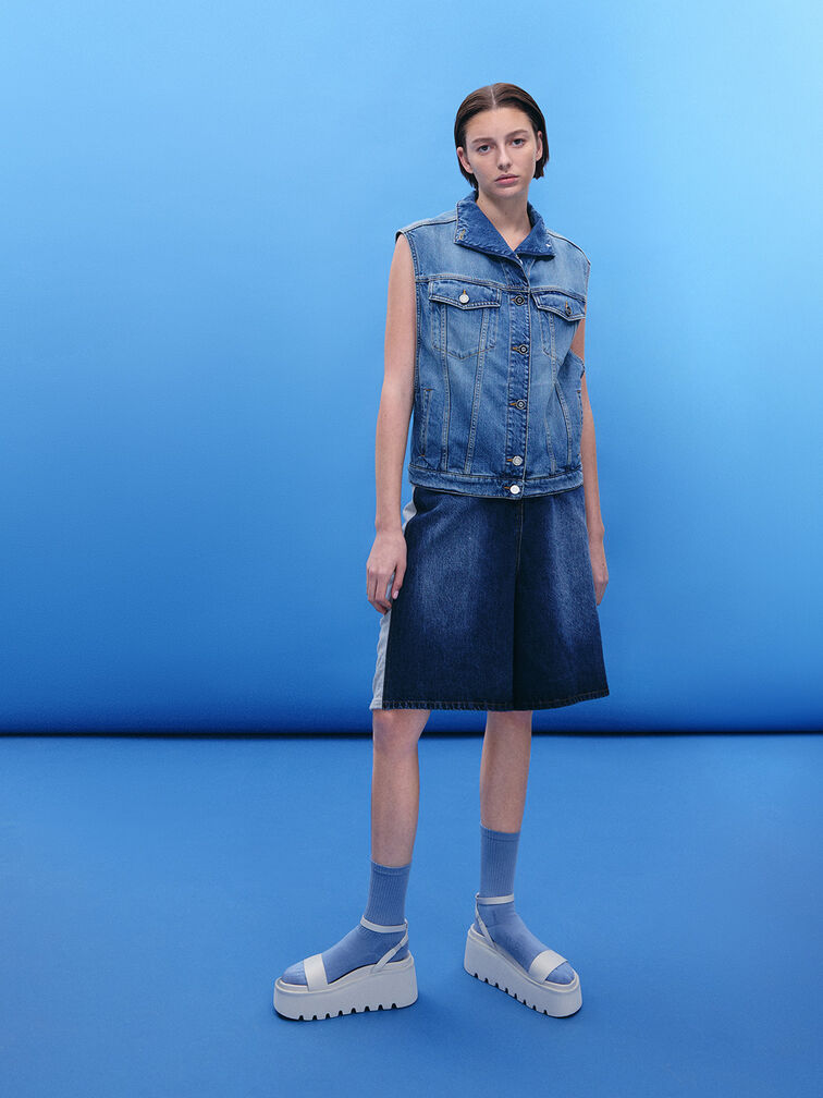 Ridged-Sole Ankle-Strap Flatform Sandals, Light Grey, hi-res