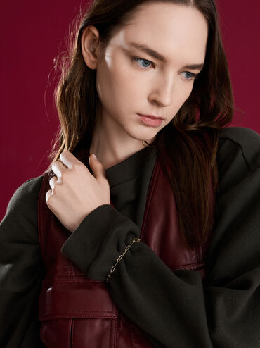 Arleth Oblong-Pendant Chain Bracelet, Gold, hi-res