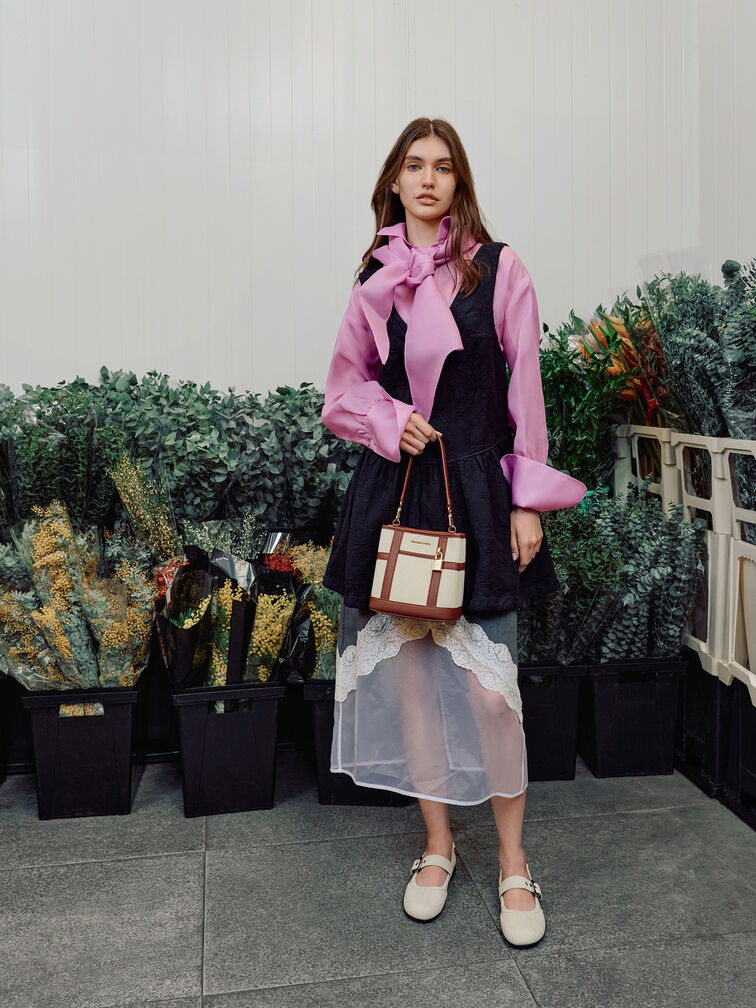 Scottie Canvas Bucket Bag, Brick, hi-res