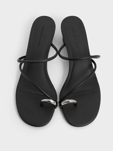 Metallic-Accent Strappy Toe-Ring Heeled Sandals, Black, hi-res