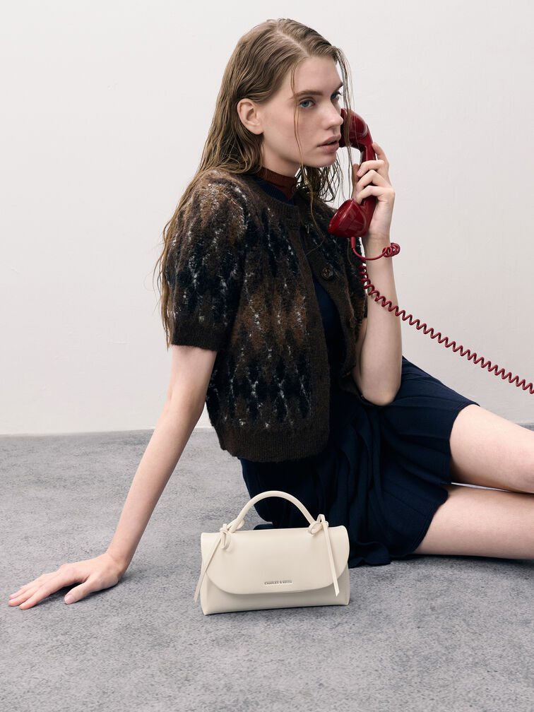 Hazel Bow Wallet On Chain, Cream, hi-res