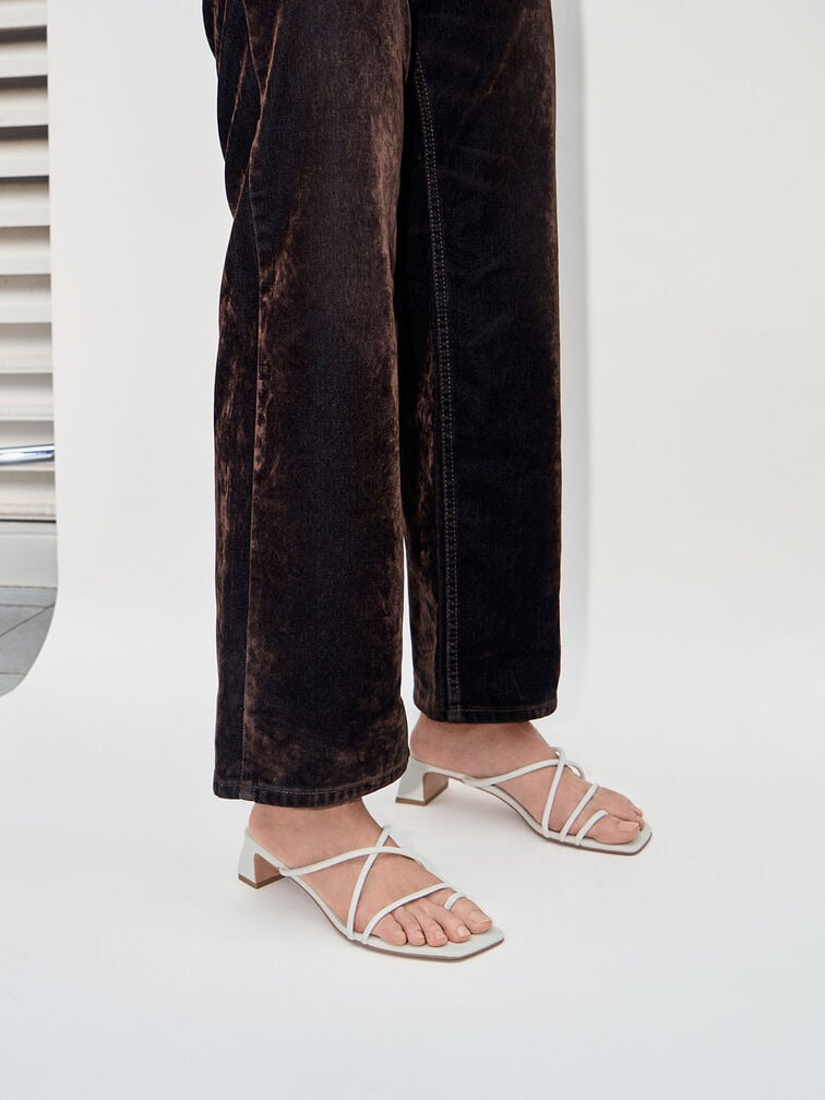 Meadow Strappy Toe Ring Sandals, White, hi-res