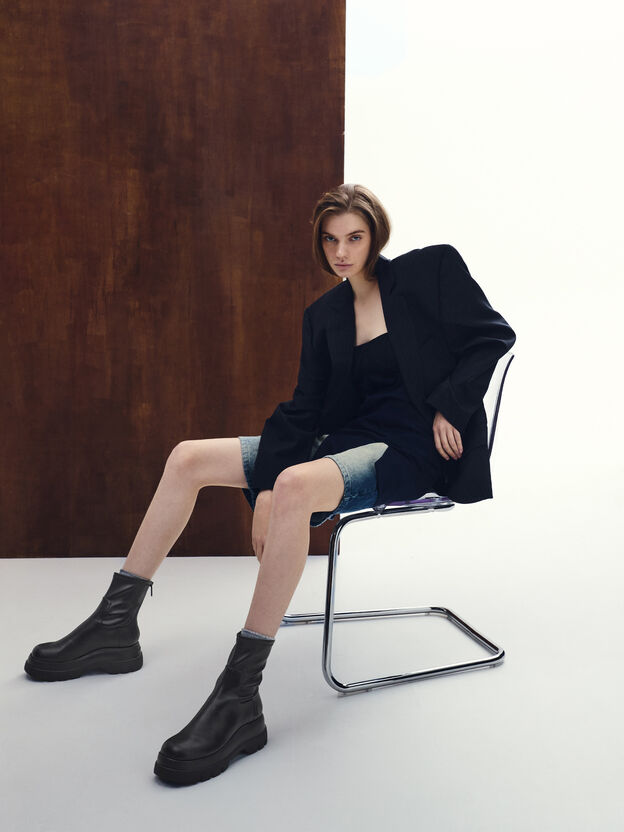 Leoi Chunky Ankle Boots, Black, hi-res