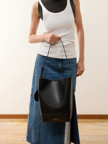 Enola Elongated Bucket Bag, Noir, hi-res