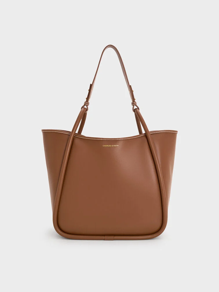 The Lyla tubular slouchy tote bag in the regular size. 