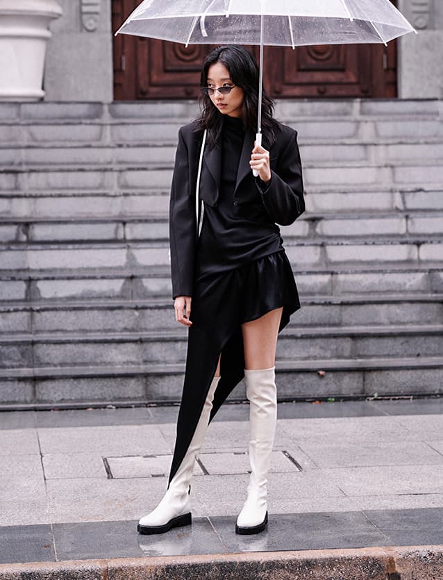 Women’s thigh-high platform boots in chalk – CHARLES & KEITH