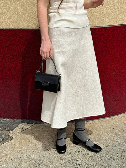 - - CHARLES & KEITH