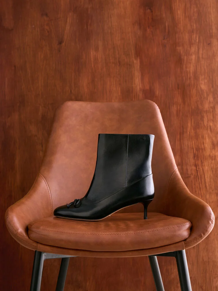 Black kitten-heel calf boots in genuine nappa leather