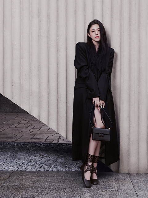  - - CHARLES & KEITH