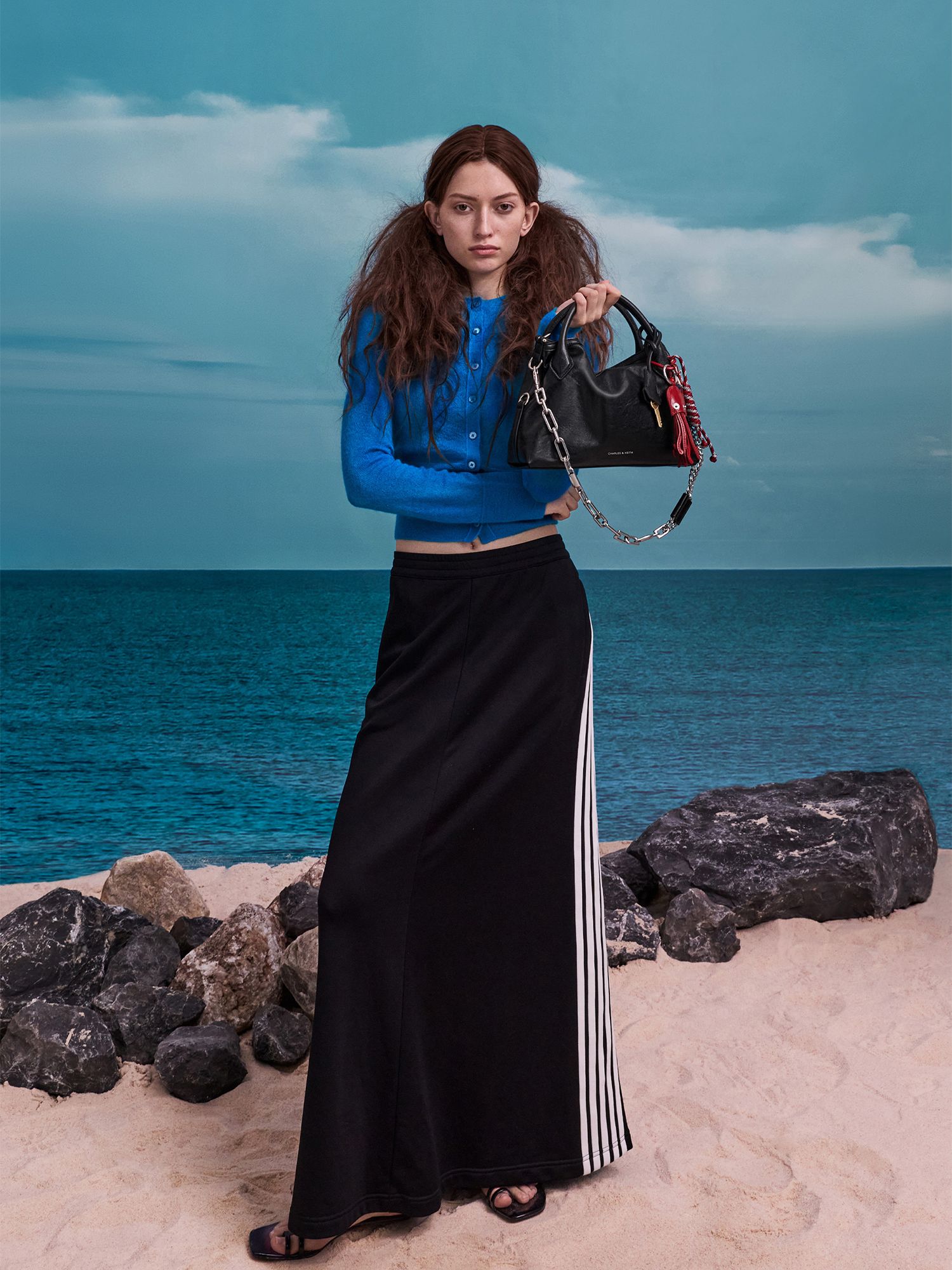 Noir Mini Delfina Chain Tote Bag -  CHARLES & KEITH