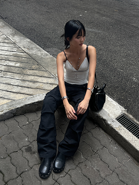  - - CHARLES & KEITH
