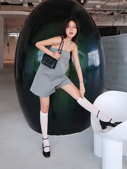  - - CHARLES & KEITH