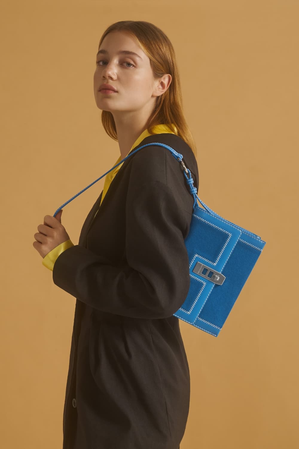 Women's blue felt turn-lock shoulder bag - CHARLES & KEITH